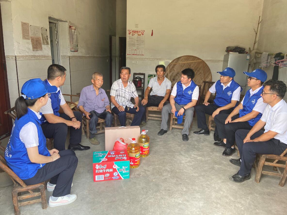 武寧電視臺：一公局集團公司九江通武高速項目部愛心捐贈助力災(zāi)后重建                                                                                                                                                               